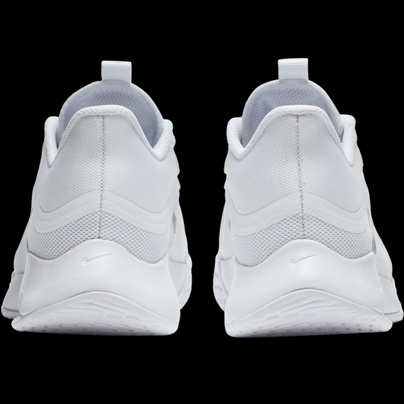 NIKECOURT AIR MAX VOLLEY WOMEN'S TENNIS SHOE - Picture 2 of 9